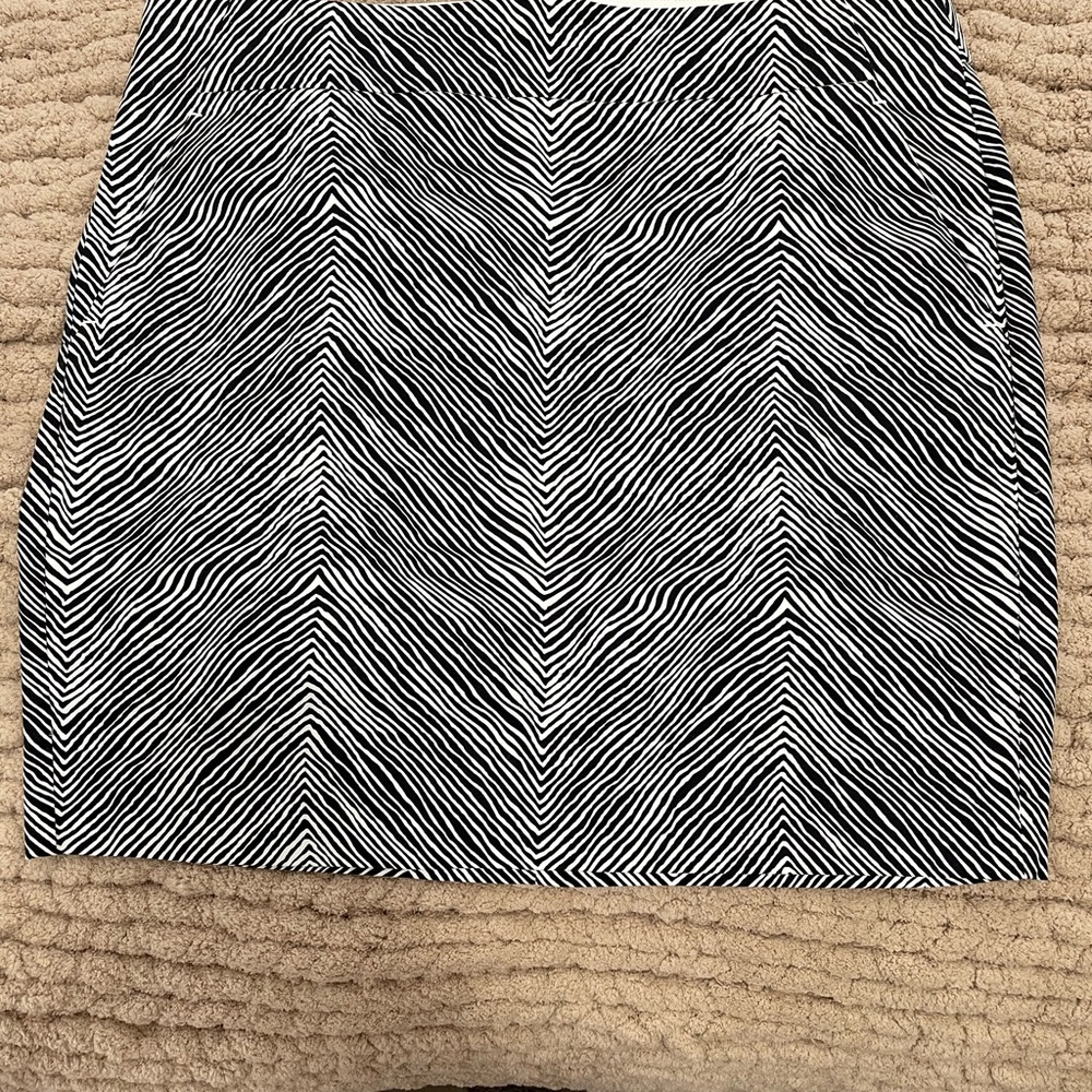 Ann Taylor Black and White Mini Pencil Skirt